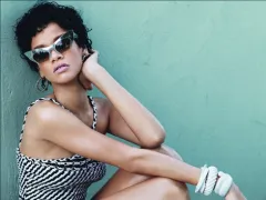 Rihanna For Glamour Us Fashion Photo Production Photographer Terry Tsiolis