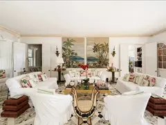 Upscale Colonial Living Room In Beach Mansion