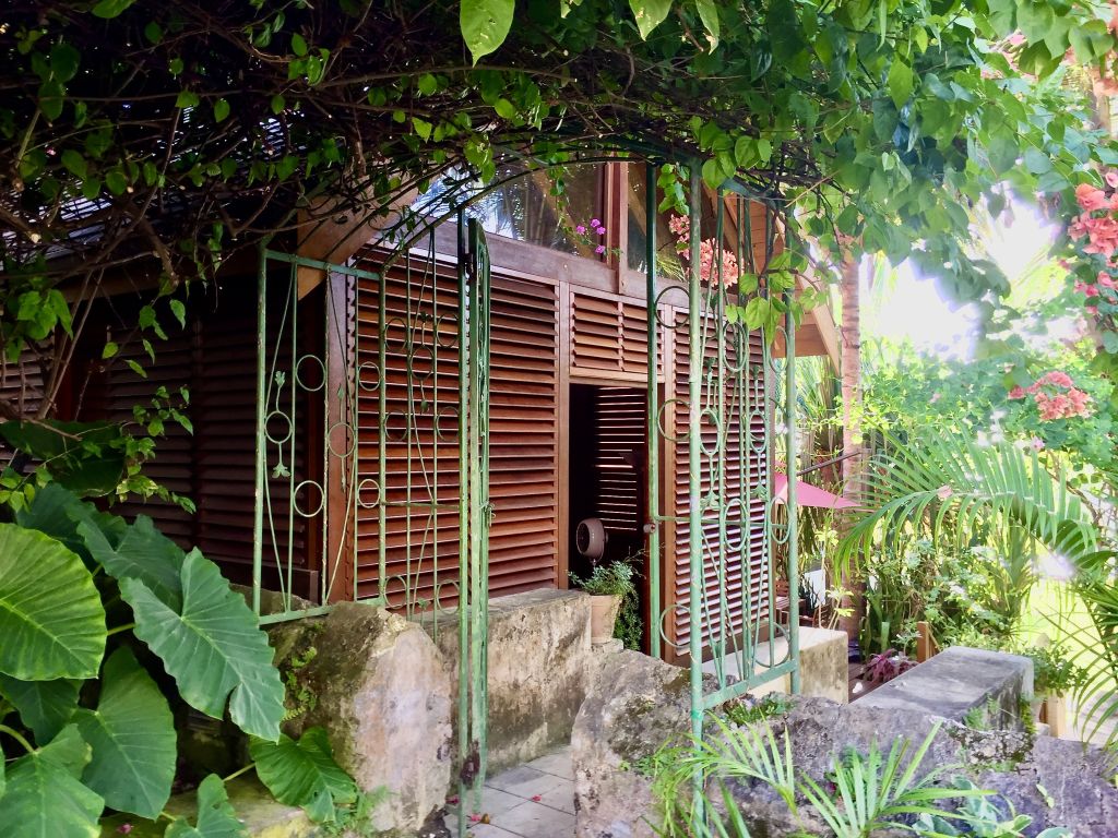 Caribbean garden house