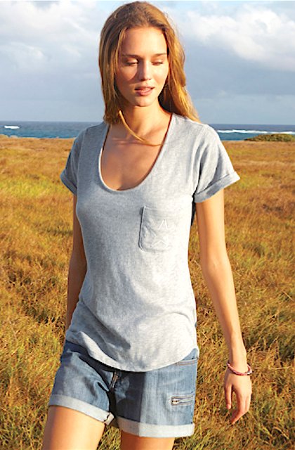 fashion shoot wrap Caribbean grassland